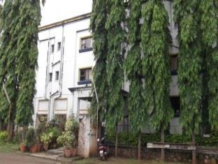 Alandi Hotel Indrayani מראה חיצוני תמונה